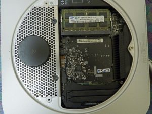 Mac mini 2010の内部